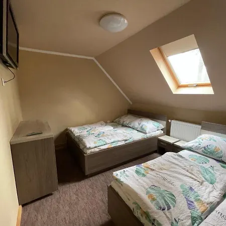 招待所 Gratisz 希欧福克