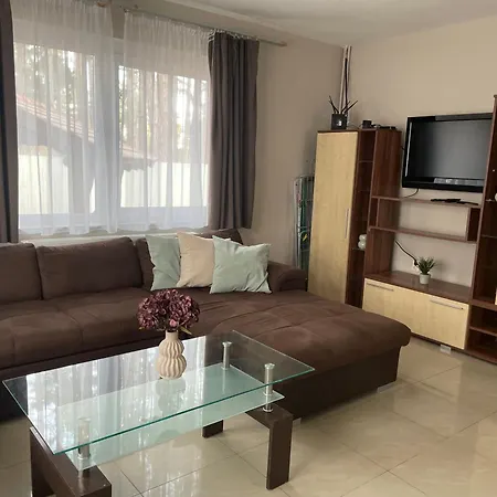 招待所 Gratisz 3*